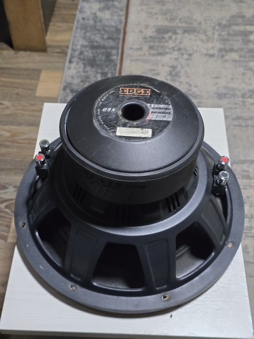 Продам сабвуфер 12 бошка