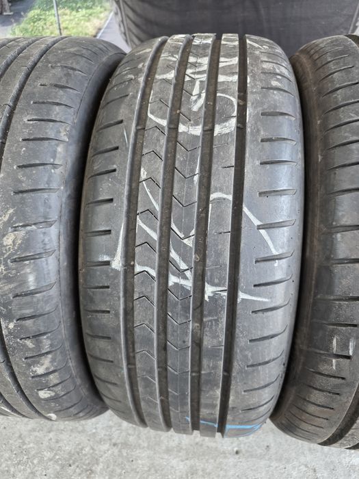 215/45/17 VREDESTEIN 4бр