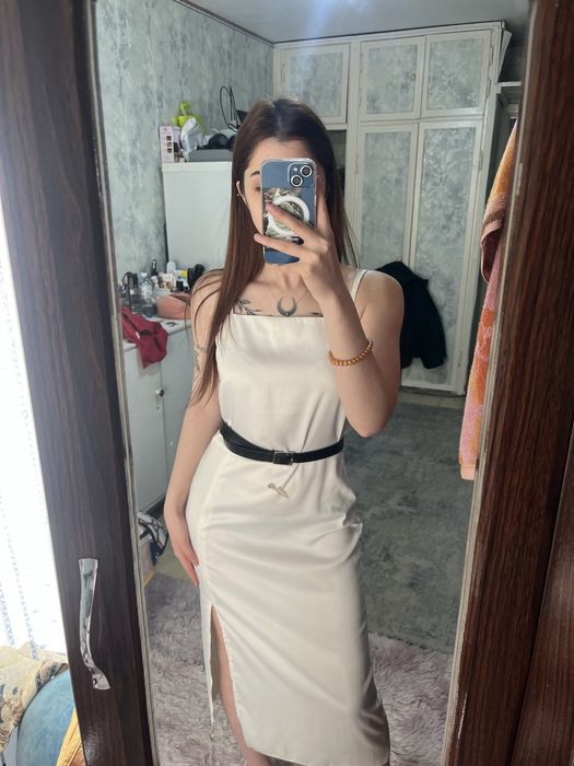 Продам коктейльное платье