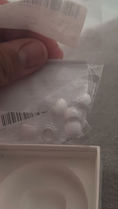 Apple AirPods Pro  работят  идеално  с много  качествен  звук