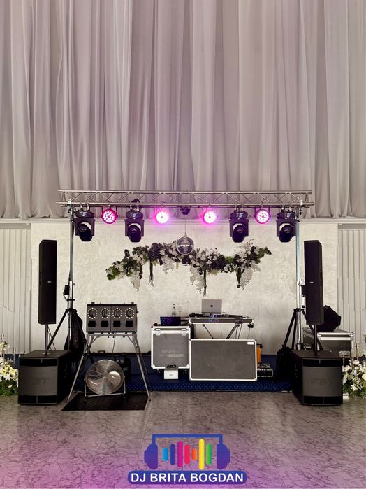 Vand doua boxe active vertical array FBT CLA 406.2A cu huse si fly bar