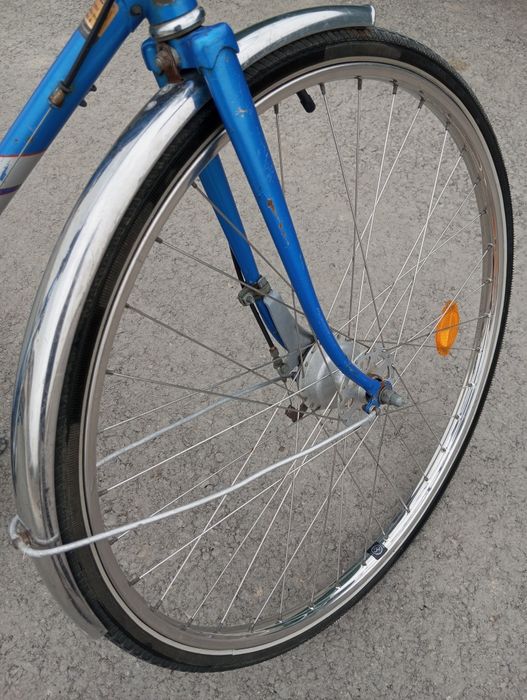 Велогонщик сотилади германский