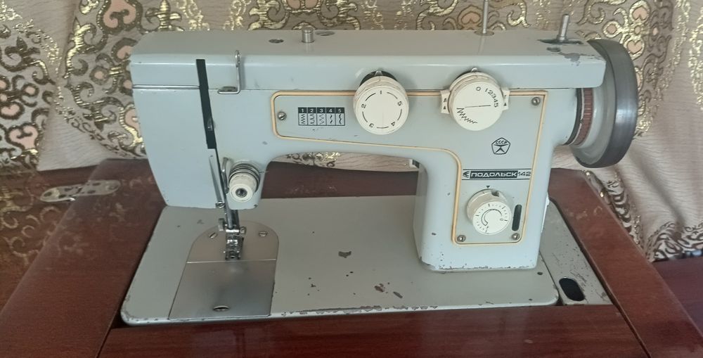 Tikuv mashinasi ishlidi holati yahshi
