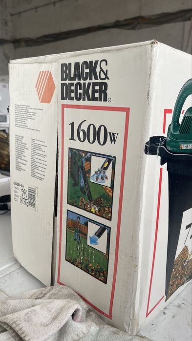 Aspirator suflantă/frunze Black & Decker 1600W, model GW250-X