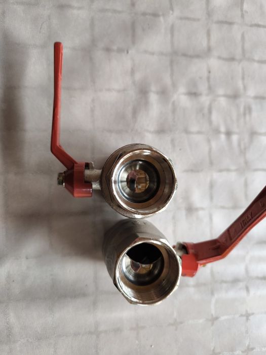 Спирателен сферичен кран 1 1/4 цола - НОВ - един броя