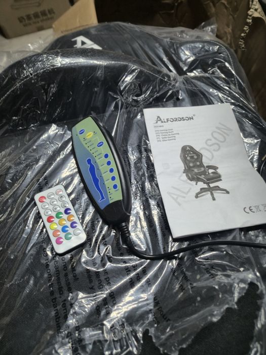 Масажен Геймърски стол  с 8-точков масаж 12 цвята,RGB LED светлина