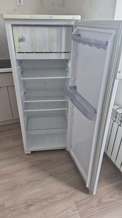 Продам холодильник Бирюса.