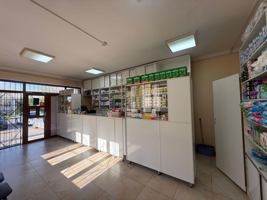 Продается аптечную мебель