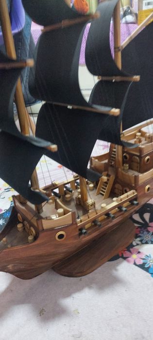 Продам сувенирный корабль ручной работы