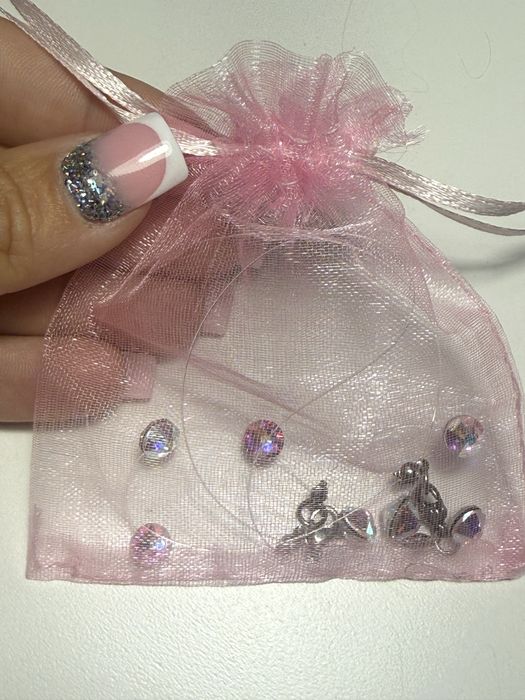 Бижута сваровски, колие, гривна  на нежна прозрачна корда.