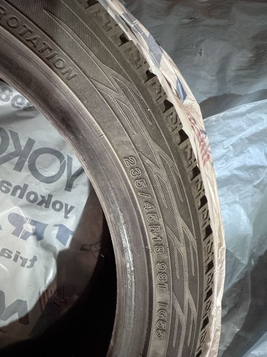 Срочно продам зимние шины