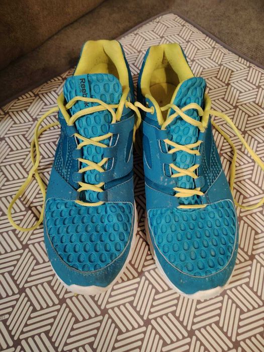 продавам маратонки La sportiva Gore tex и Reebok