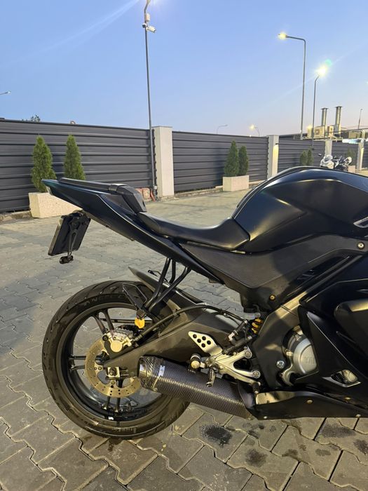 Yamaha yzf r125 2010