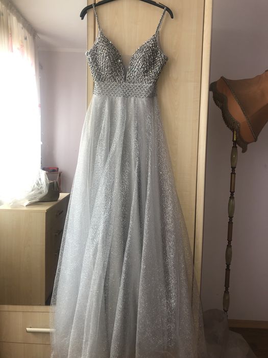 Бална рокля