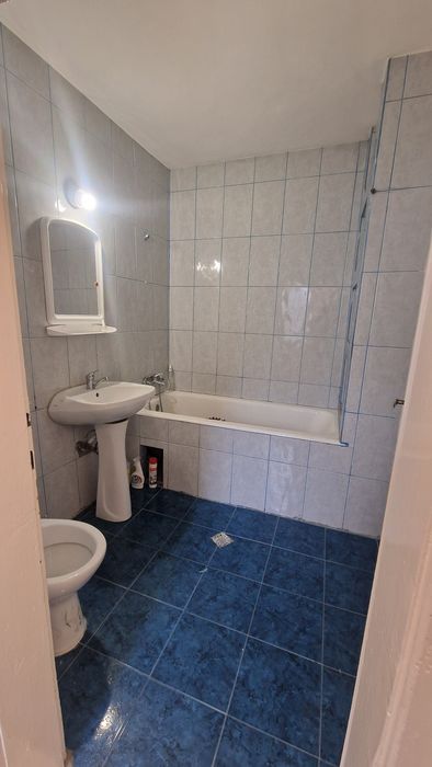 De inchiriat casa