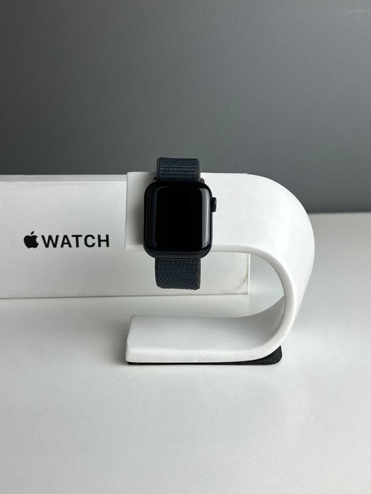 Apple Series SE 40 mm (2е поколение) 40mm, Чёрный 700а07345