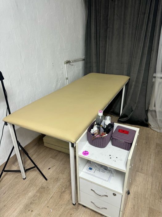 Продам кушетку,помощницу