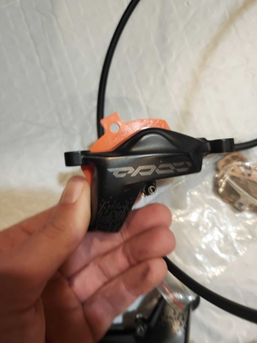 Хидравлични спирачки Sram Code R. Цената е крайна!