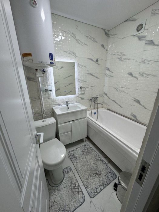 Сдаётся квартира в чирчике 2х ком 4мкн 4 этаж не далеко от дороги