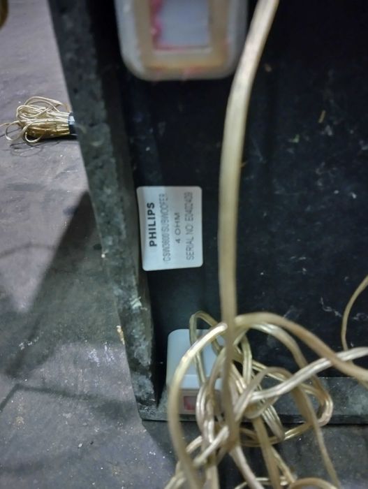 Система за домашно кино Филипс!Работи перфектно.