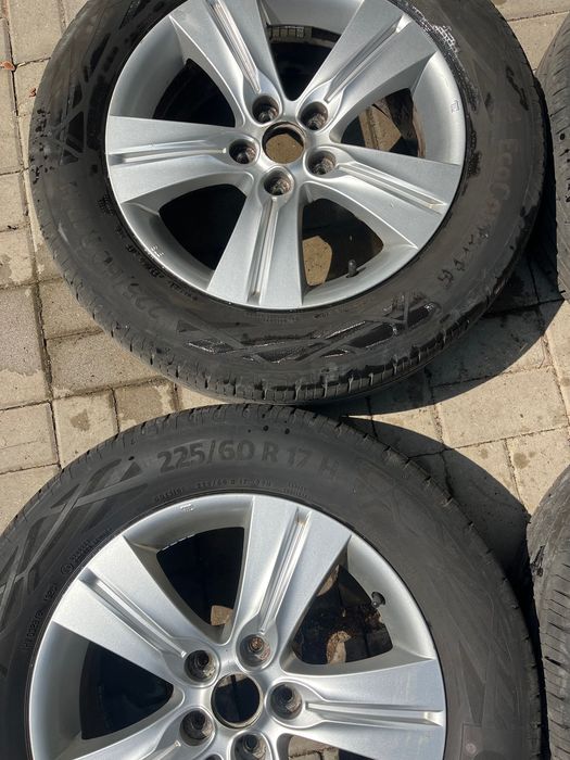 Vând set roți originale Kia 5x114.3 17’