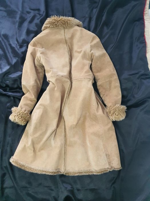 Haină de blană din piele naturala palton damă JFW London M 38 soft suede îmblănit bej lungă de iarnă