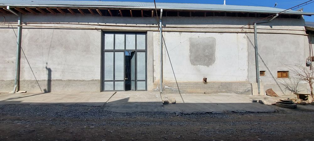 Андижонда Продаётся уй 6 соток 5хона  1.5-Этаж