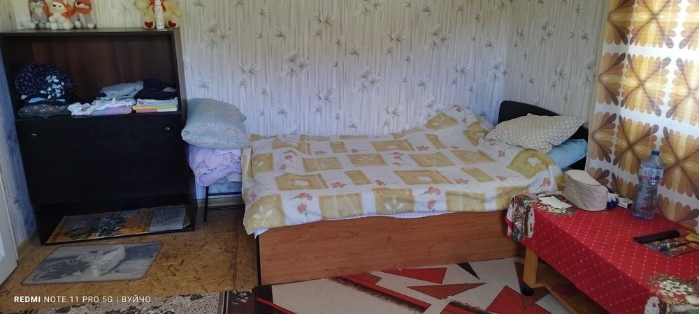 Продава се къща в с.Садовец-Плевенско .86 квадрата къща.На два етажа. Двор-560 кв.м.