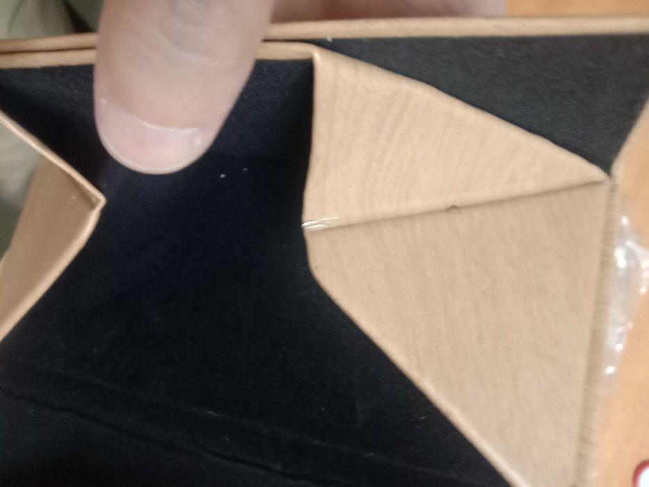 Твердые футляры для очков