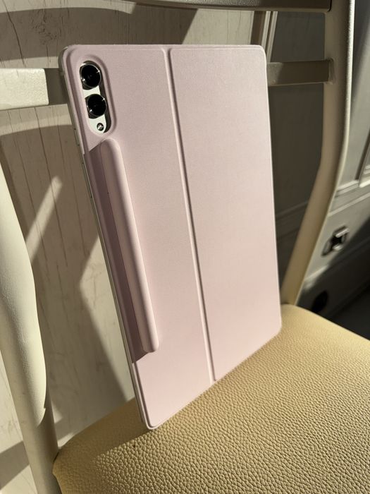 Samsung Galaxy tab S9 plus