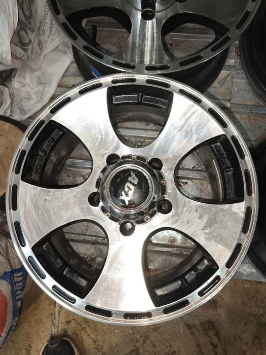 Продам диски УАЗ/Нива R16