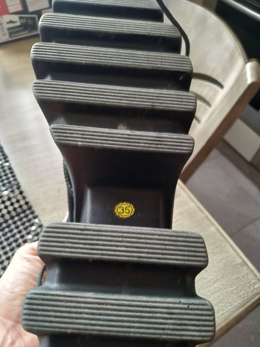 Обувки черен лак