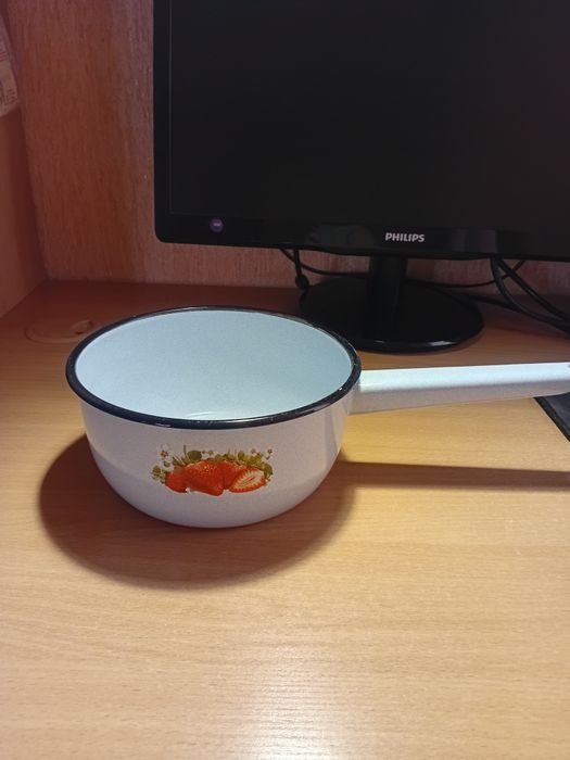 Посуда эмалированная разная