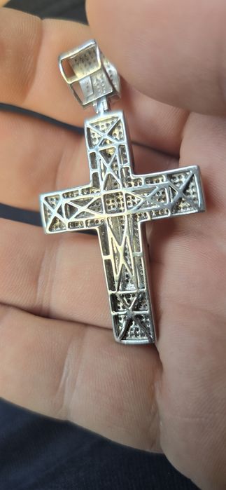 Cruce aur diamante naturale