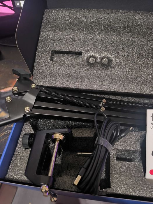 FIFINE GAMING AM8T Dynamic RGB микрофон със стойка