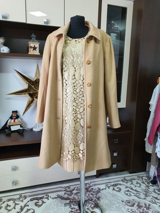 Rochie dantela brodata de inalta calitate crosetata, strasuri aplicate