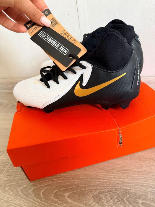 Детски бутонки Nike 38.5 чисто нови