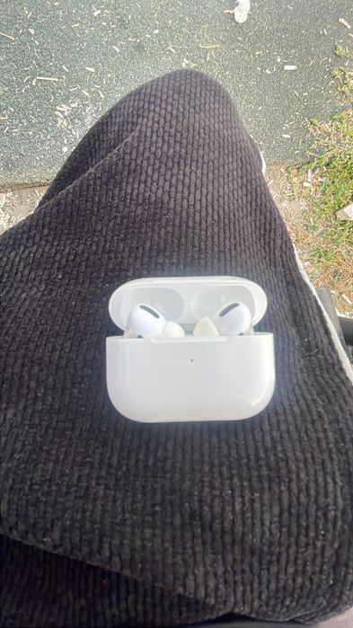 Vând AirProds Pro