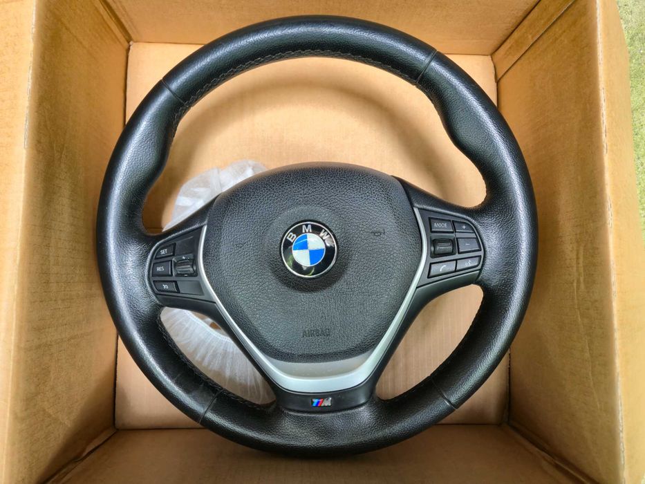 оригинален волан за bmw f30 като нов!