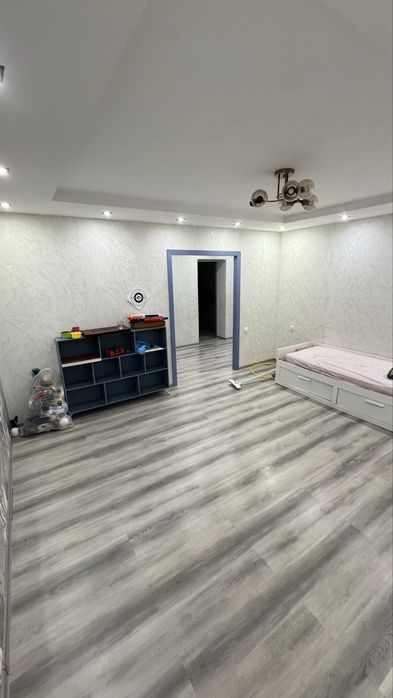 Квартира район ВВУ 4 ком 110кв