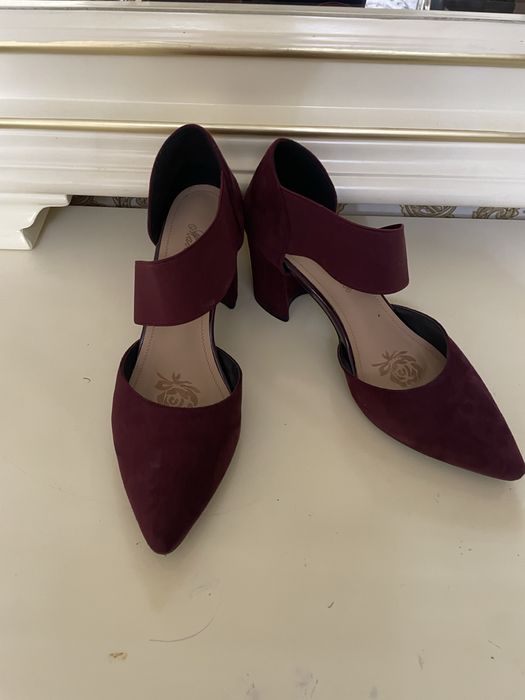 Sifatli bordoviy tufli