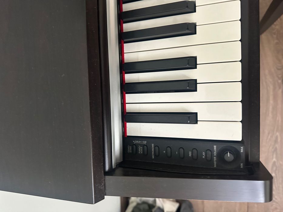 Продам пианино Yamaha Arius