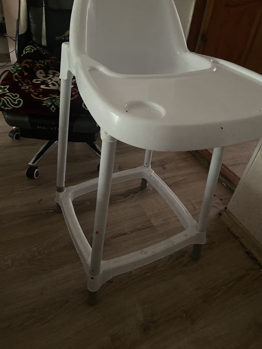 Срочно продам стульчик детский