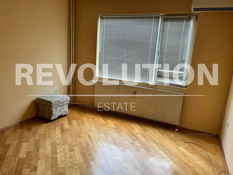 Тристаен апартамент в района на Кайсиева градина!