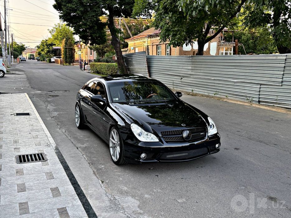 Mercedes CLS 63 AMG Body Kit V8 Состаяние Зор