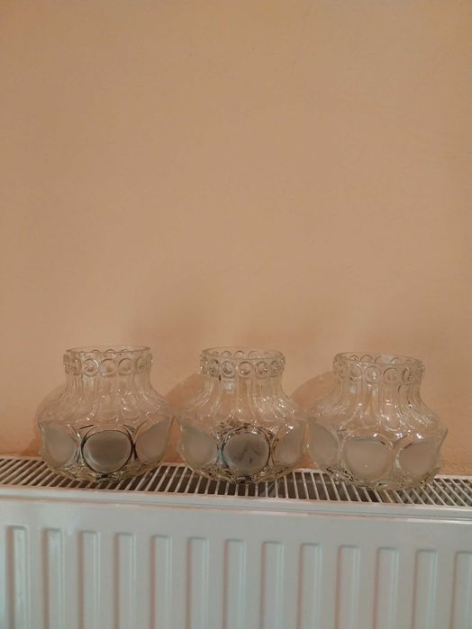 Vand globuri pentru candelabru