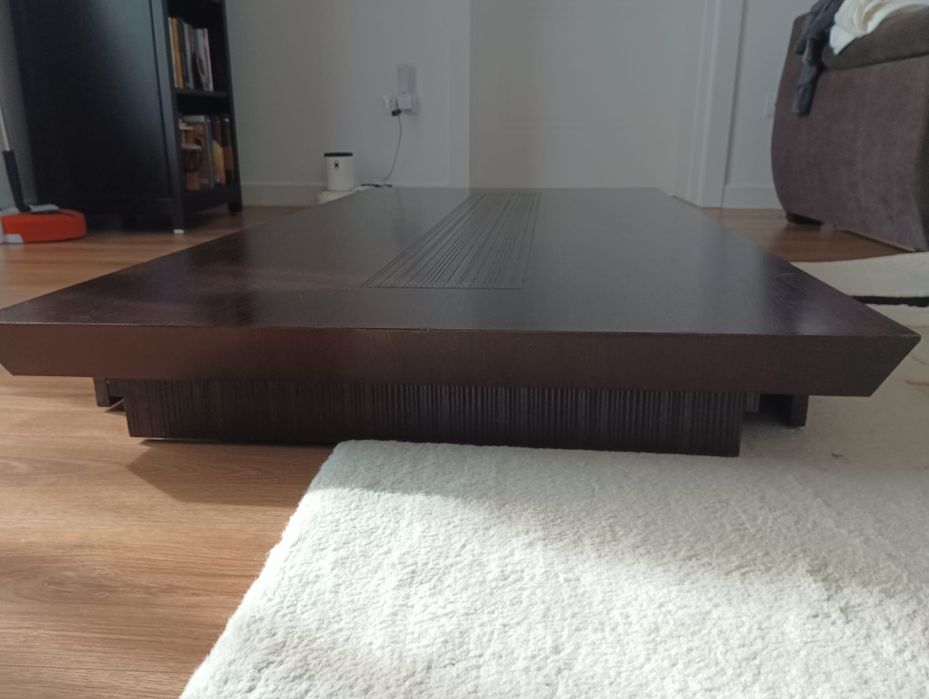 Masa și lemn masiv cu 6 scaune