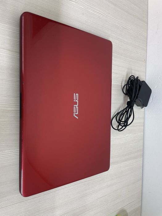 Ноутбук Asus i3-6006U