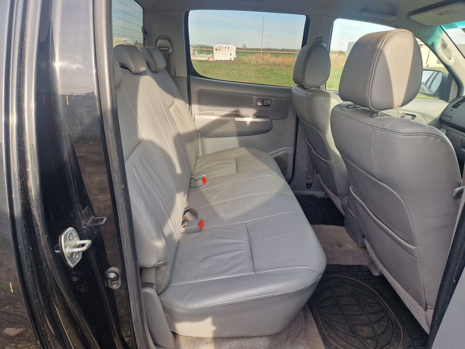 Dezmembrez Toyota Hilux 3.0 1KD-FTV 2006-2011