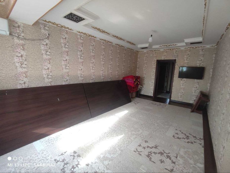 Квартира сатылады базар стоянка карама карсысында